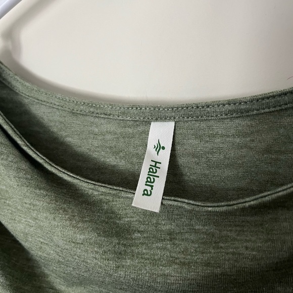 Green Long Sleeve Ruched Top - Picture 2 of 4